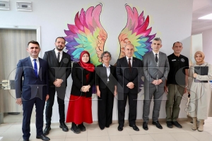 VAL EROL, SALIKLI HAYAT MERKEZN ZYARET ETT